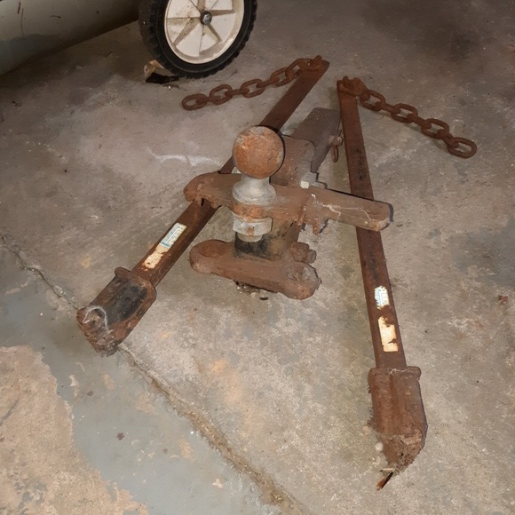 Reese weight distribution hitch - Picture 4 of 4